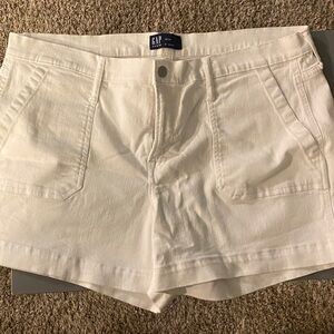 GAP White Denim Women’s Shorts 18/34 – 5” Inseam